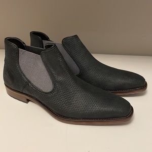 Brand new mens Bugatti shoes sz 42 European. Hand made shoe